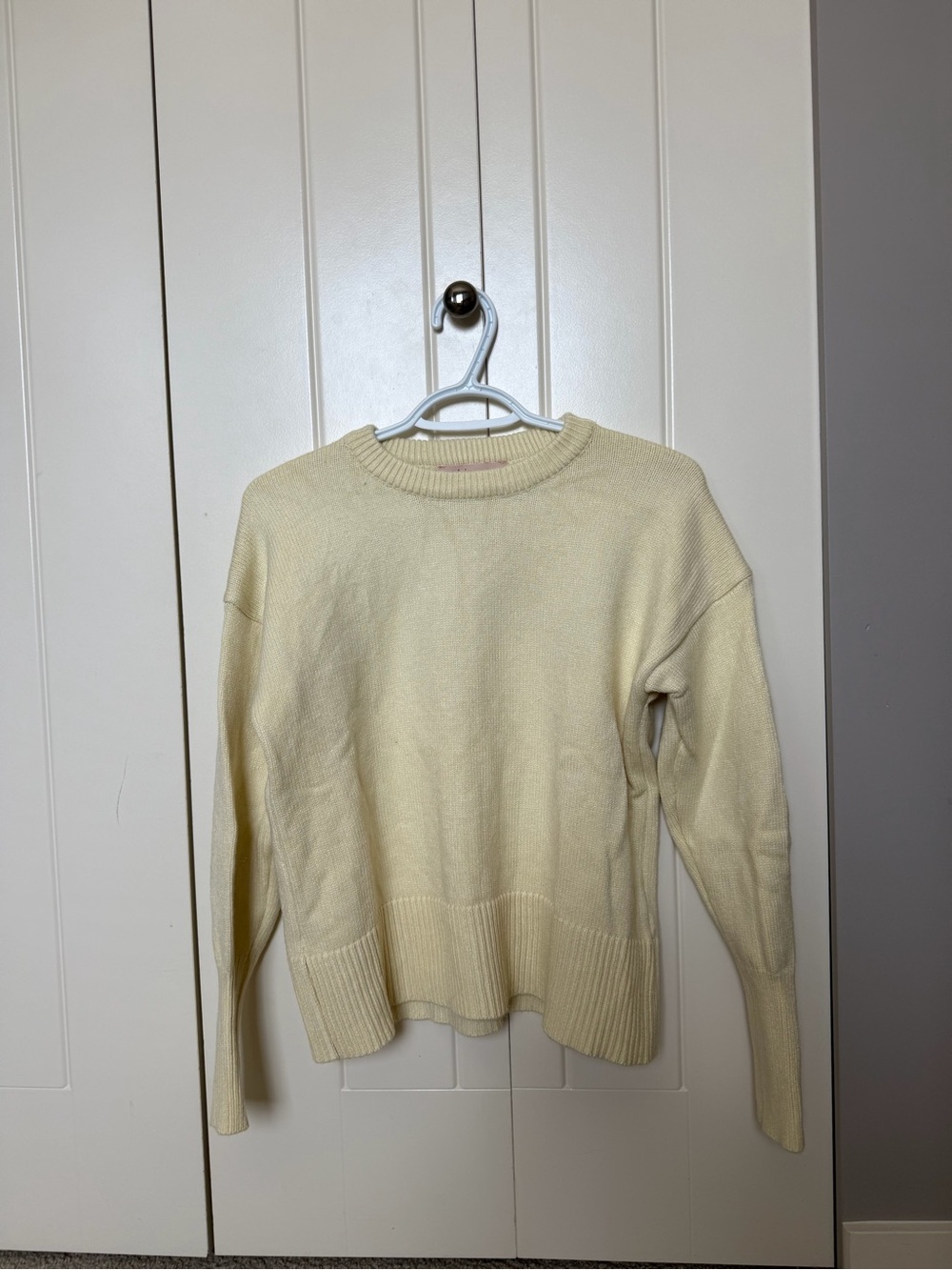 Philosophy butter yellow Crewneck Sweater size medium